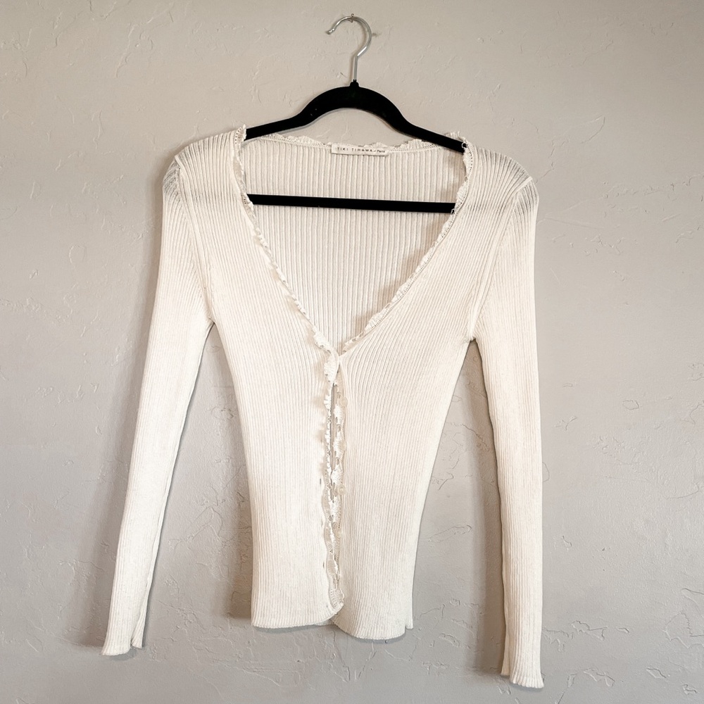 Tiki Tirawa White Button Down Cardigan Blouse